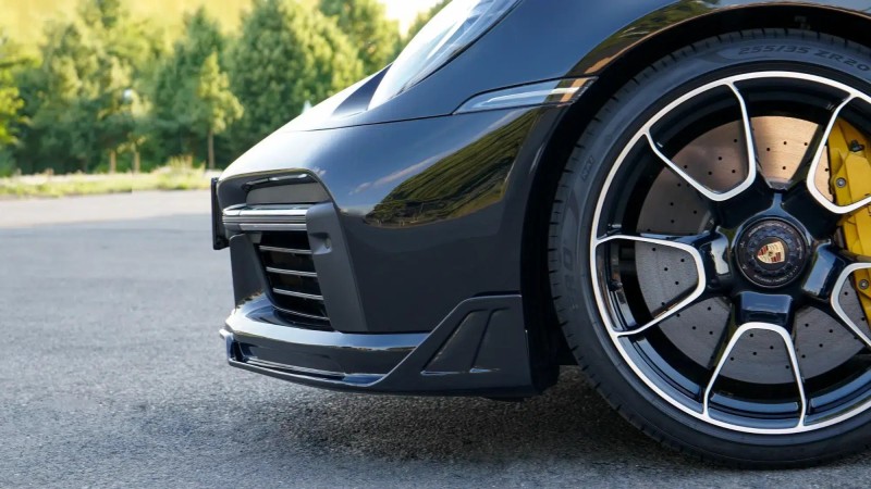 Moshammer 992 Turbo Front Spoiler - Redefining Performance