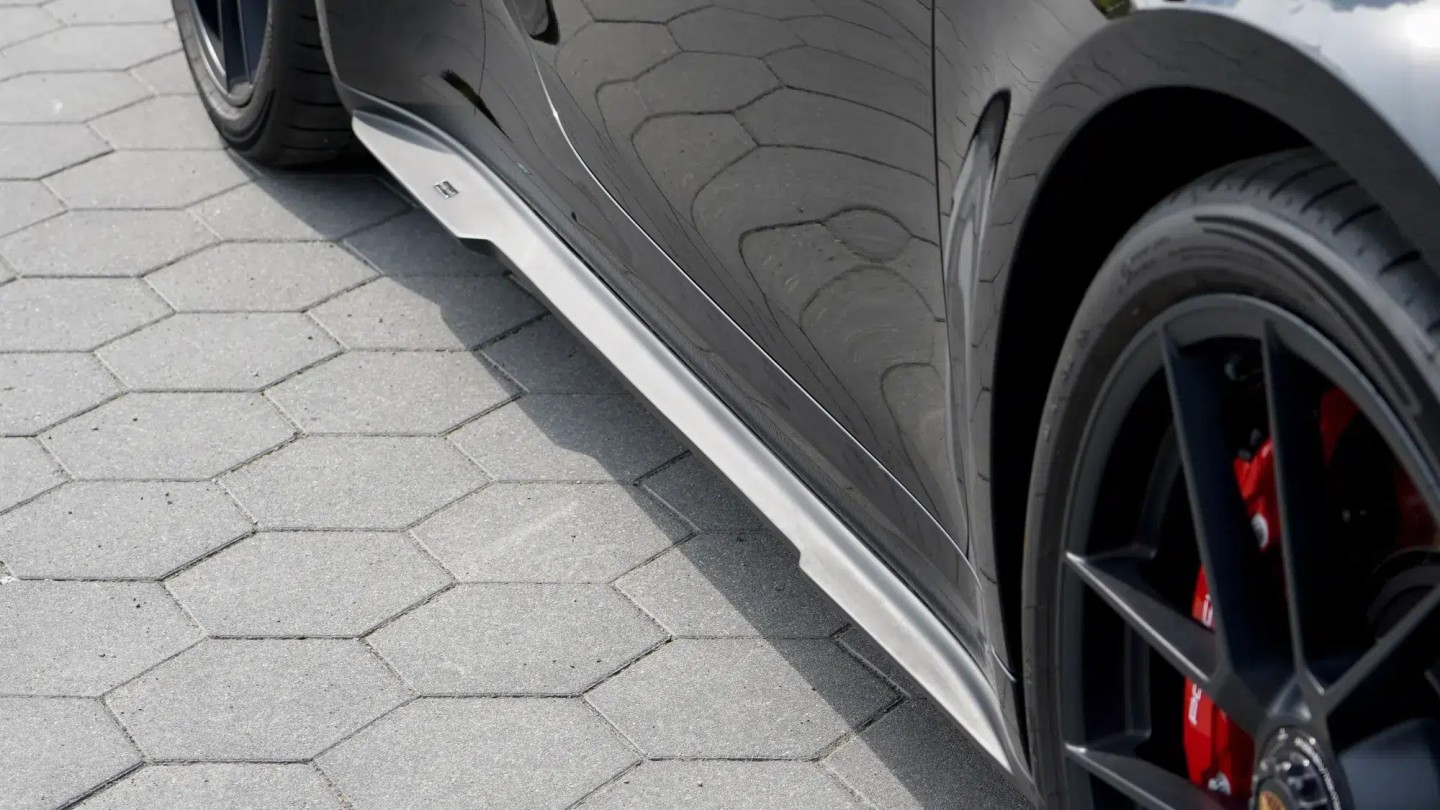 992.2 sideskirts