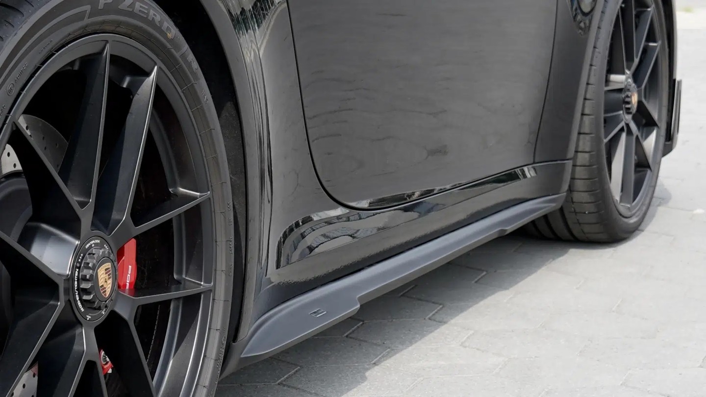 992.2 sideskirts