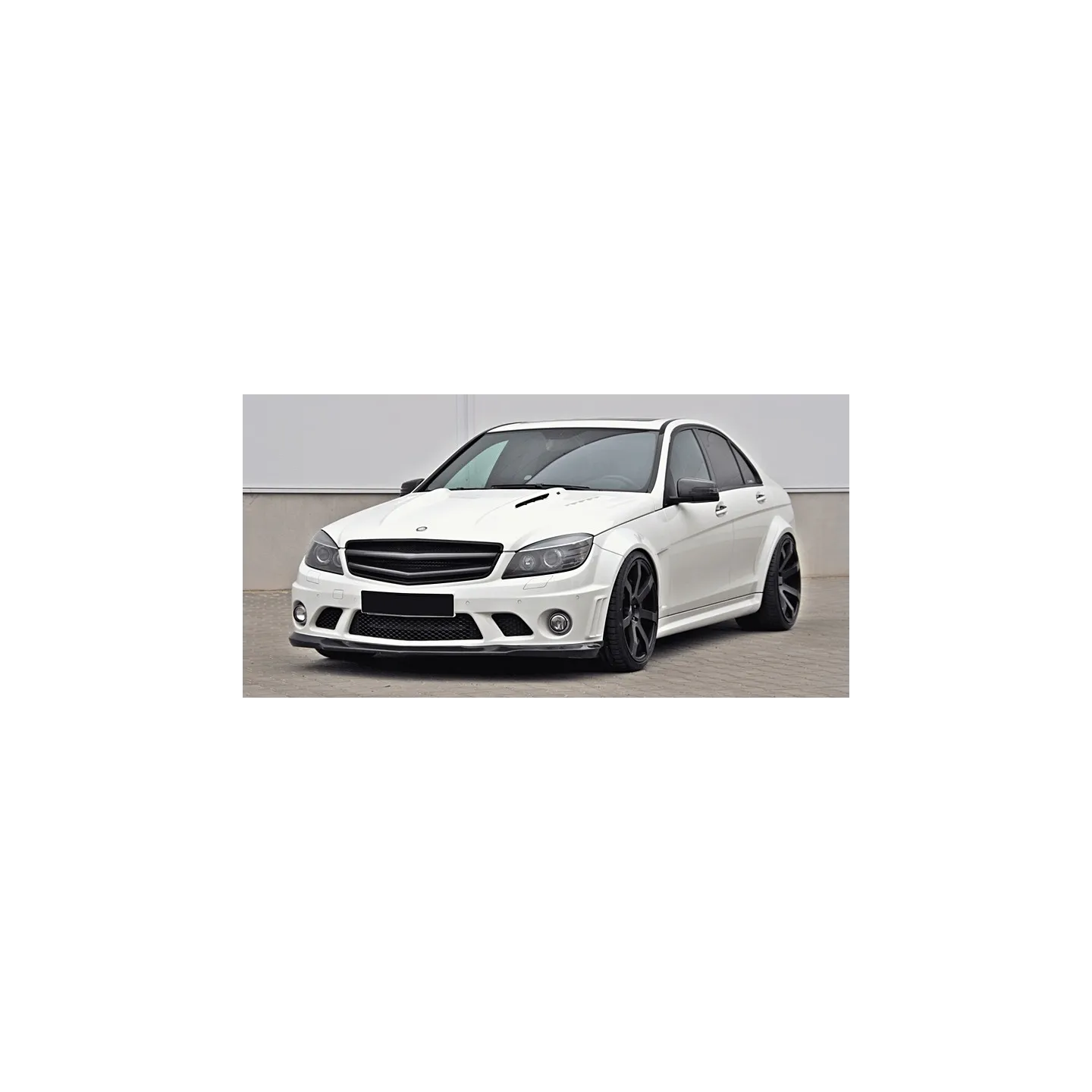 Moshammer-Fender-Flares-Wide-Arches-C63AMG-W204-limousine