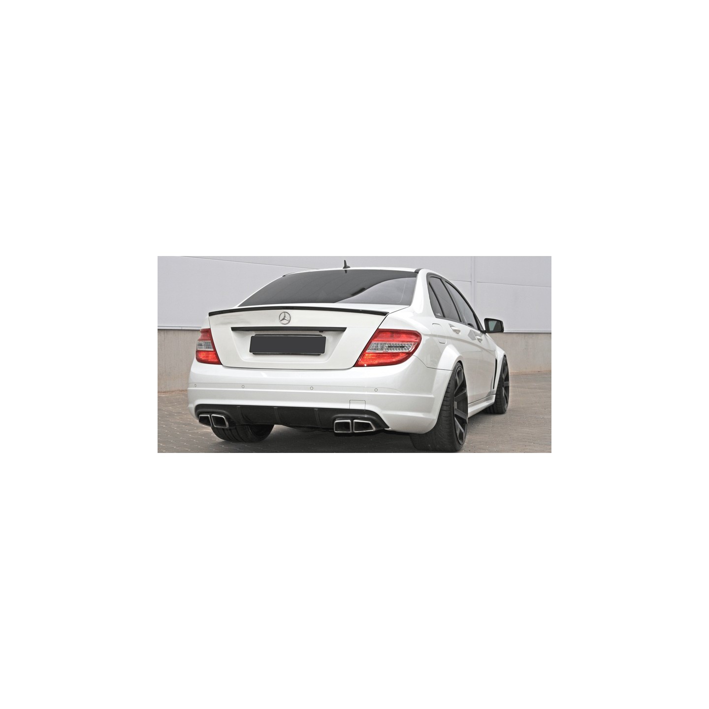Moshammer-Fender-Flares-Wide-Arches-C63AMG-W204-sedan