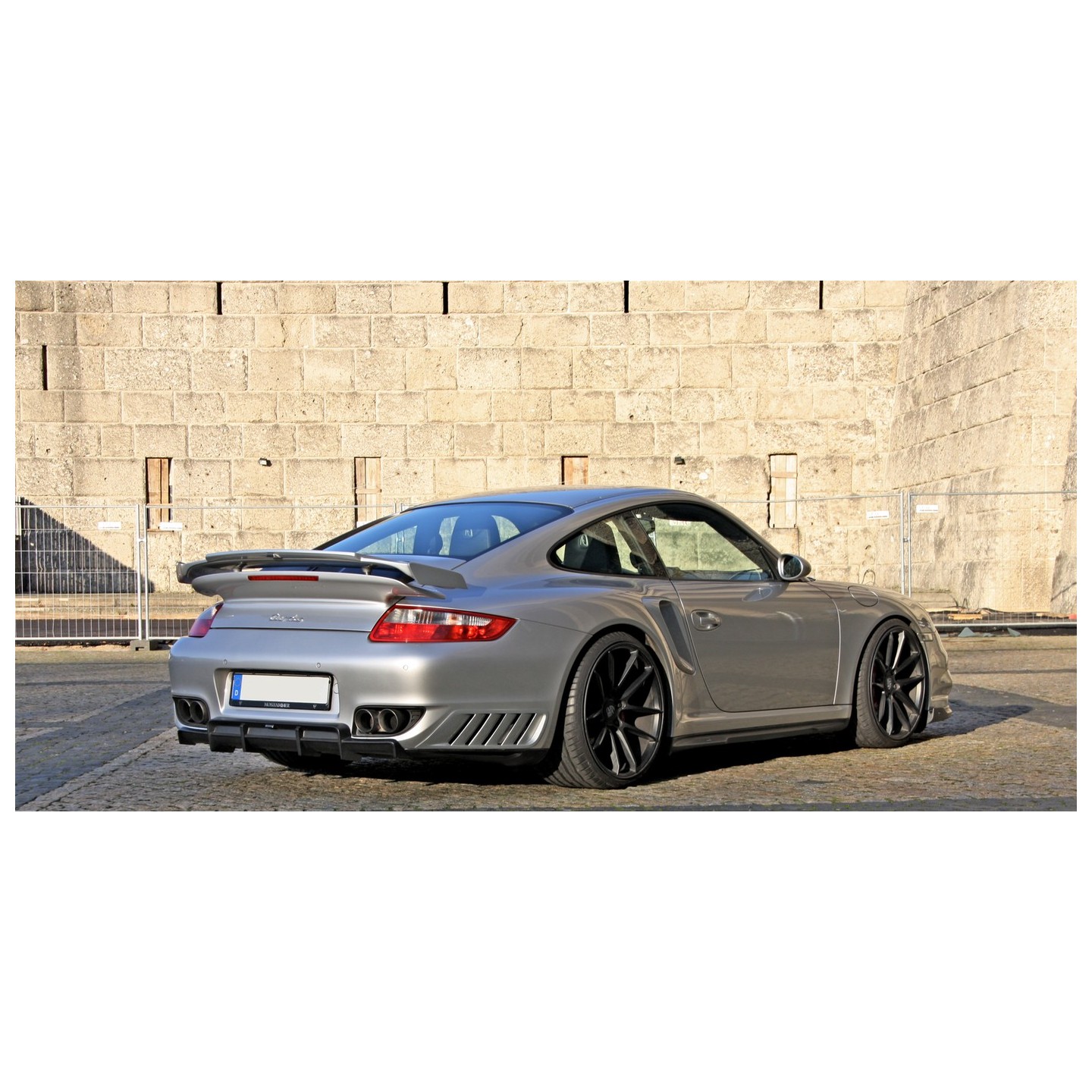 Porsche-911Turbo-997Turbo-Aerokit-Moshammer-Spoiler-Wing-Diffuser-Scoops-1-1.png