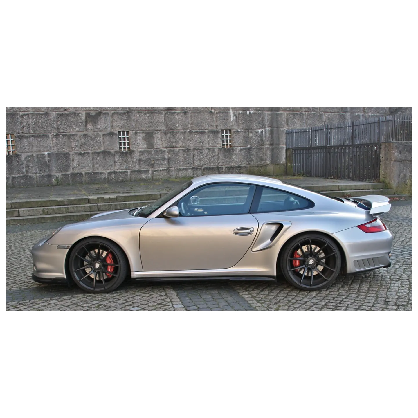 Porsche-997Turbo-Bodykit-Moshammer-RamAirScoops-1-1.png