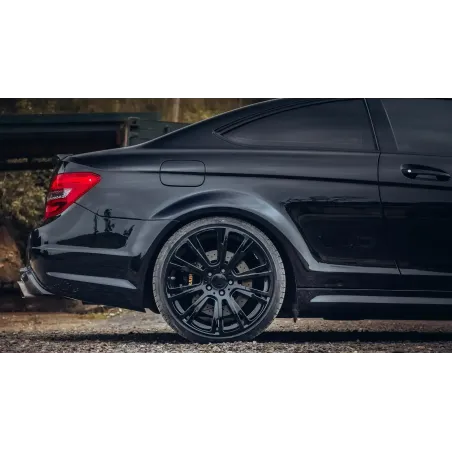 C63-amg-wide-arches-Moshammer.amg_.4.webp