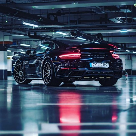 Robert-Larsson-Porsche-911turboS-991TurboS-MOSHAMMER-DOWNFORCE-RS-AEROKIT.jpg