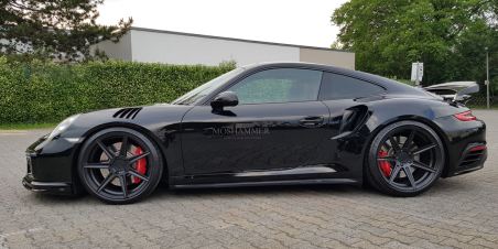 Porsche911Turbo-Moshammer-DownforceEvoRS-SideSkirts-Vented Fender-RamAirScoops-RearWing.png
