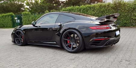 Porsche911Turbo-Moshammer-DownforceEvoRS-SideSkirts-Vented Fender-RamAirScoops-RearWing-Diffuser-Hot-AirVent.jpg