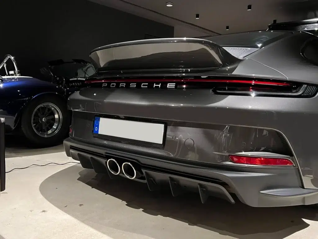 Porsche 992 GT3 Touring ducktail