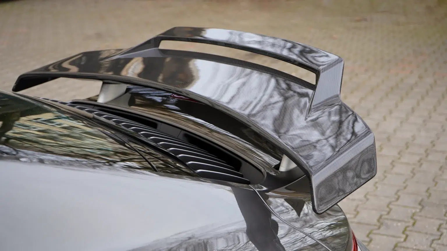 Porsche.992turbo.Moshammer.wing.top