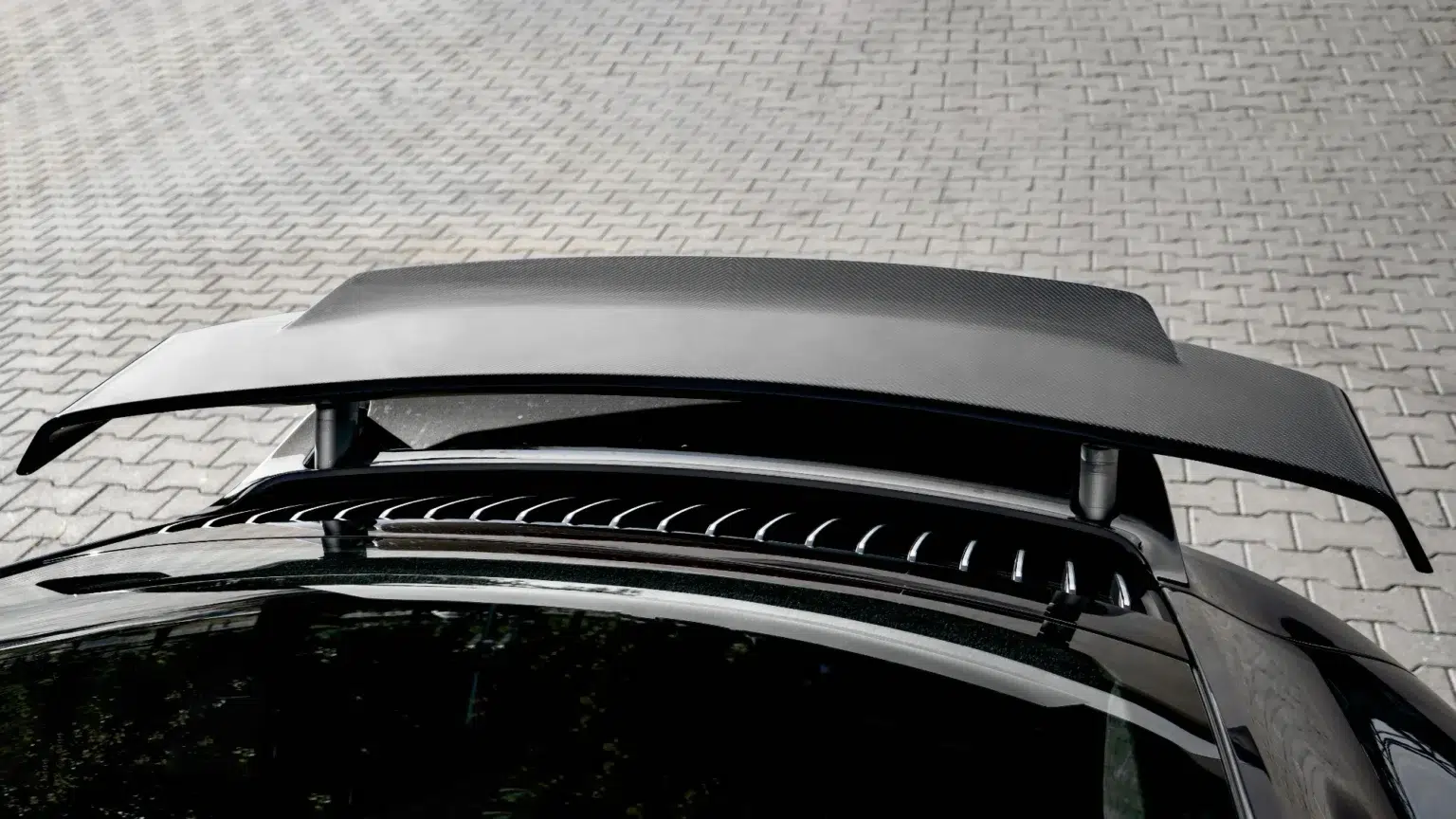 porsche.992.2.turbos.carbon.rear.wing.moshammer