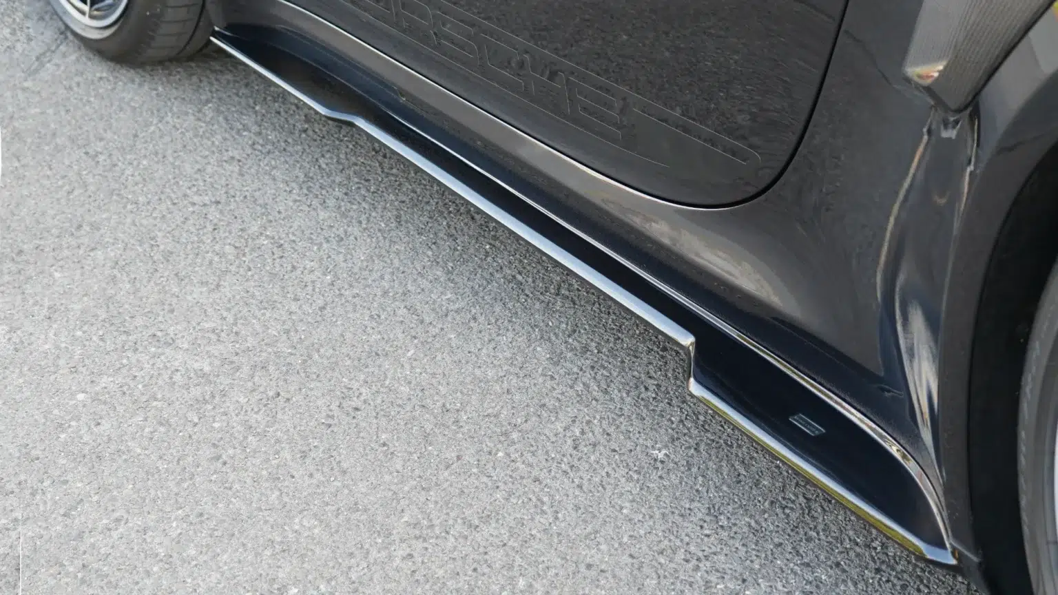 992 turbo side skirts