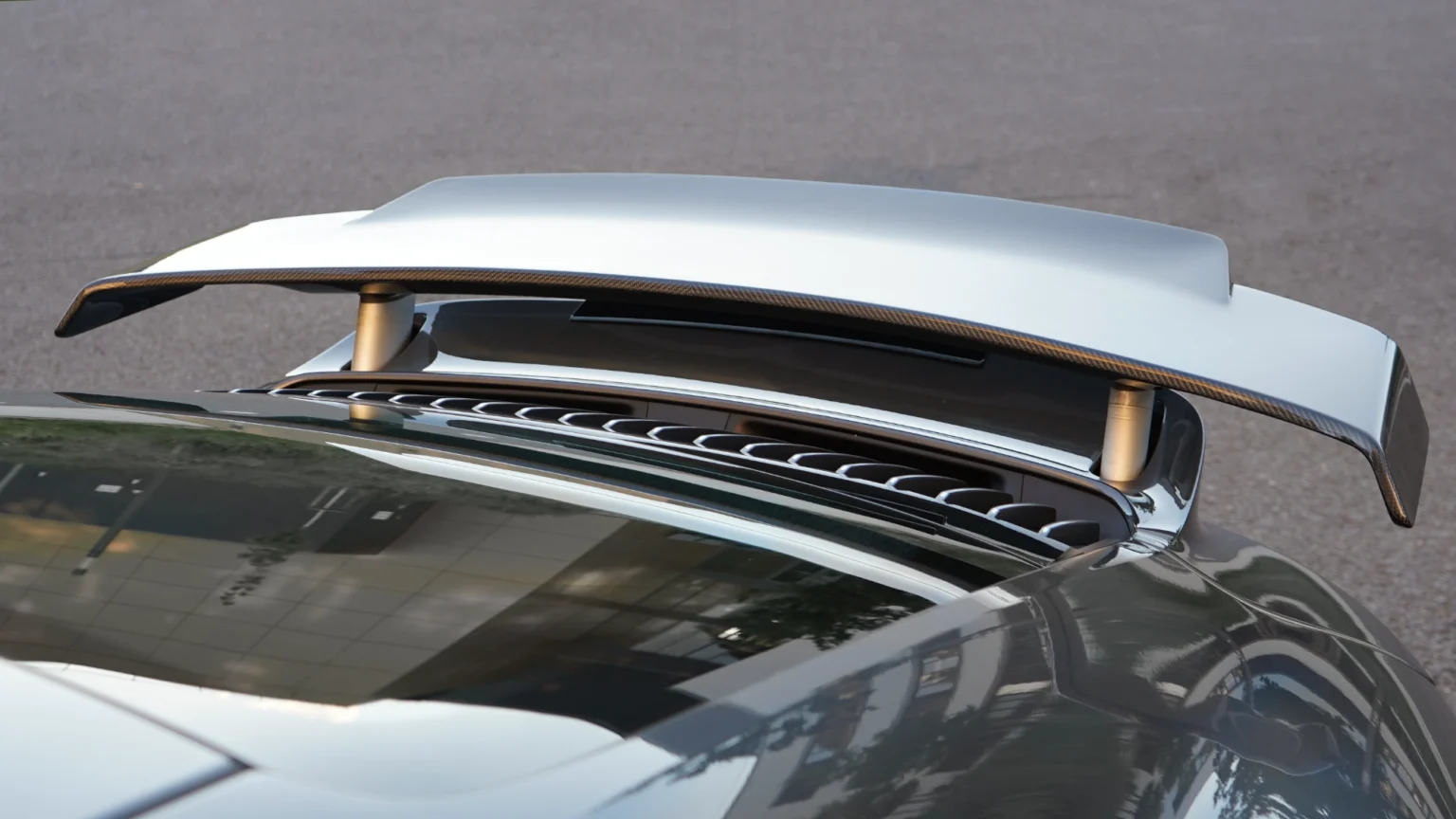porsche 992 turbo s rear carbon wing
