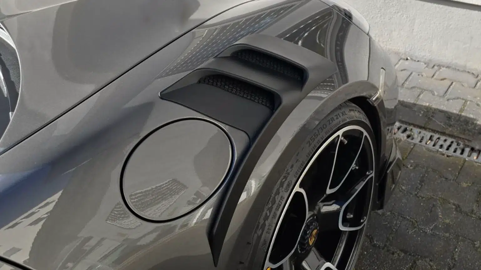 992.turbos.moshammer.rs.fender.louvers.8