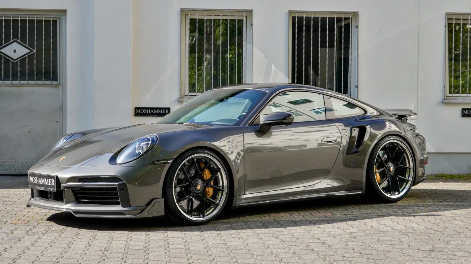 porsche.992turbos.moshammer.carbon.scoops